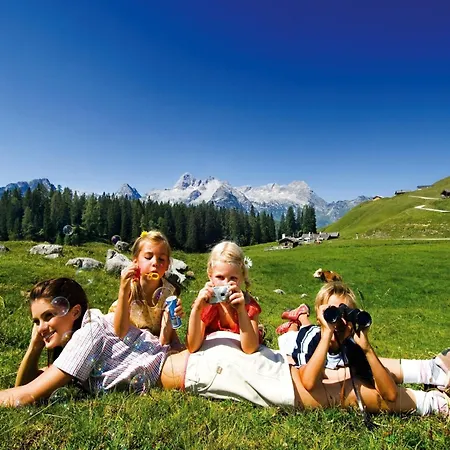 Vakantiehuis In Neukirchen Near Wildkogel Neukirchen am Großvenediger